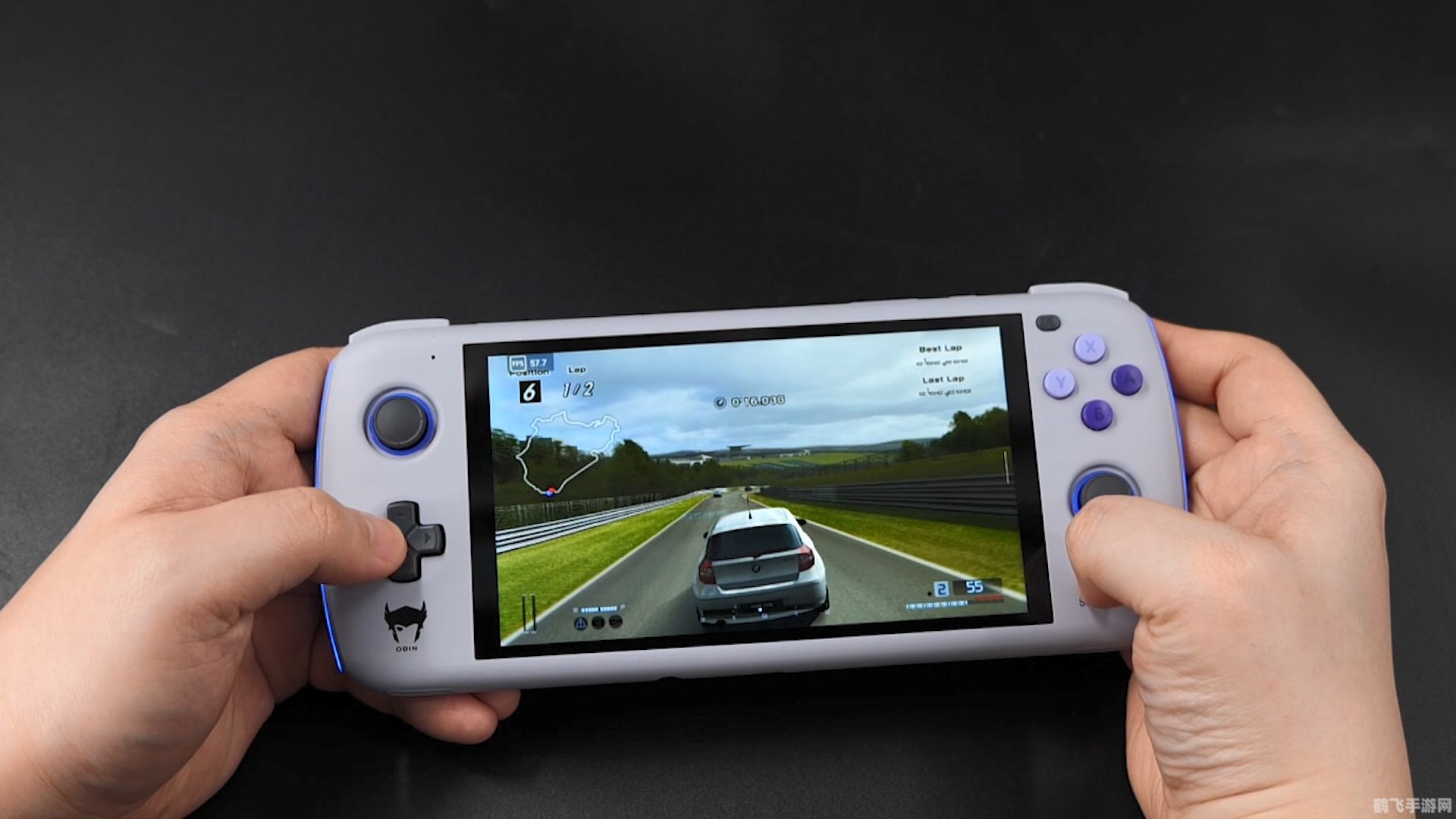 DC模拟器手游攻略：掌握超级英雄之力，决战虚拟世界！