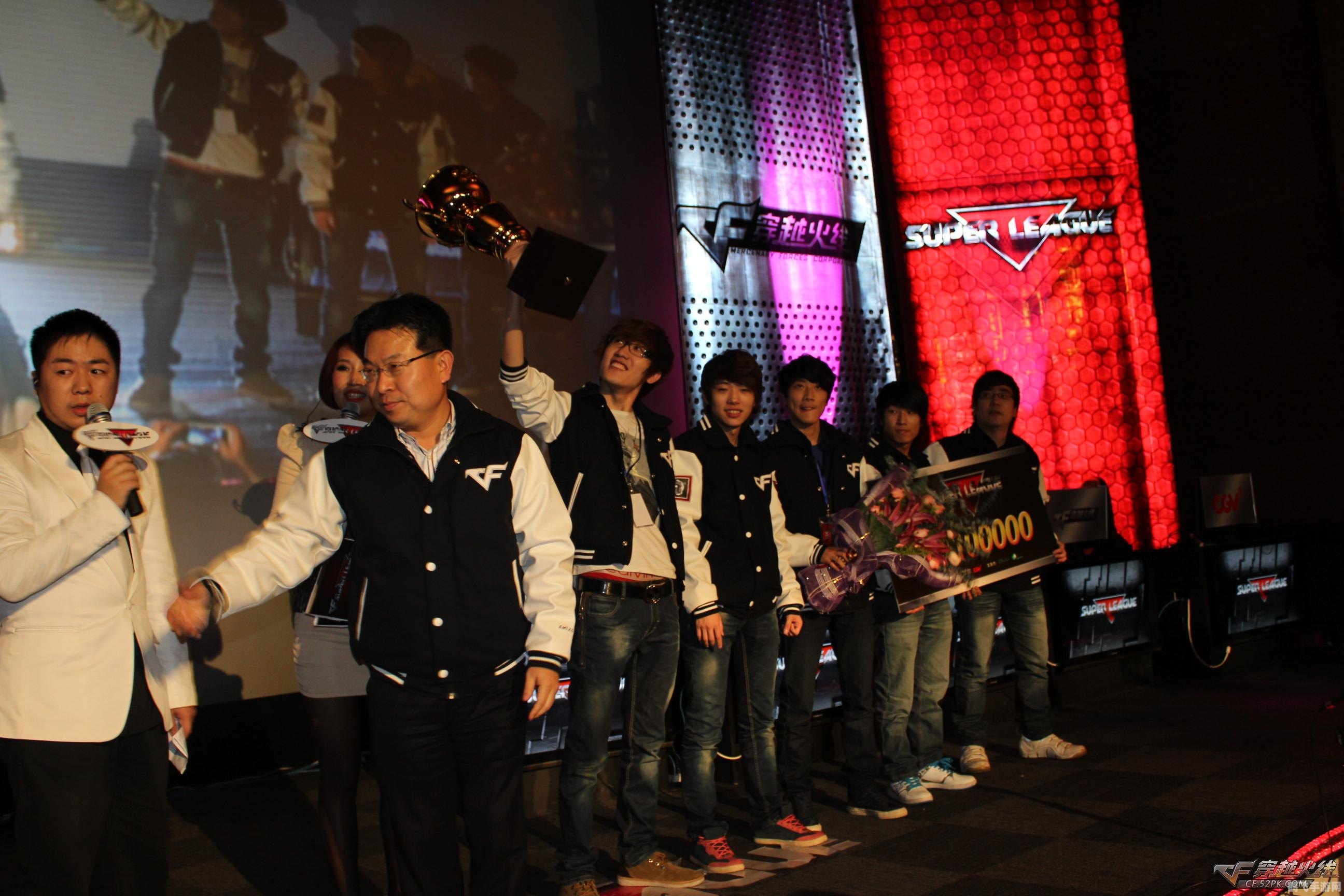 东珈精鹰成员,东珈精鹰成员揭秘：游戏界的精英战队