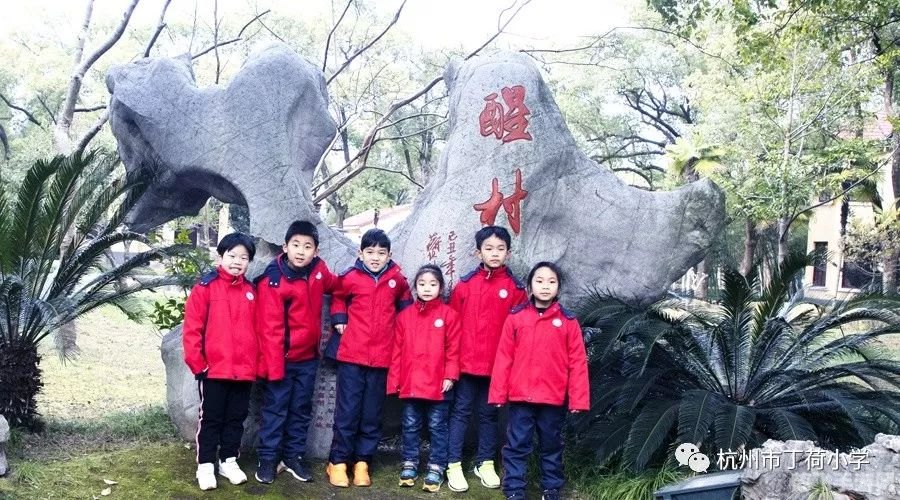 锁定现代空战操作,现代空战3D手游攻略:掌握空战技巧,翱翔天际!