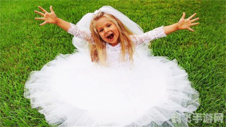 吹裙子游戏,吹裙子游戏:夏日风情与刺激挑战并存