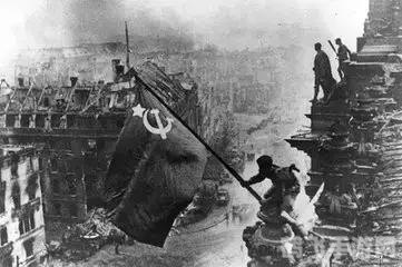 fc希特勒复活,FC希特勒复活游戏深度解析与攻略指南