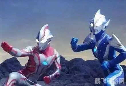 双人奥特曼小游戏：携手战斗，守护宇宙和平