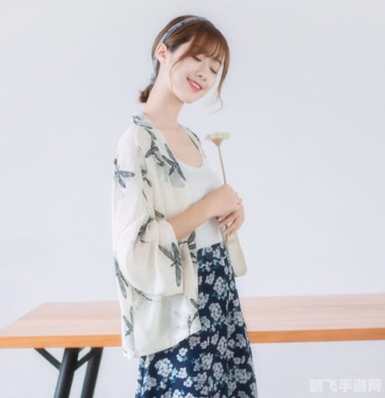 angelababy代言游戏,Angelababy倾情代言，游戏新风尚引领潮流