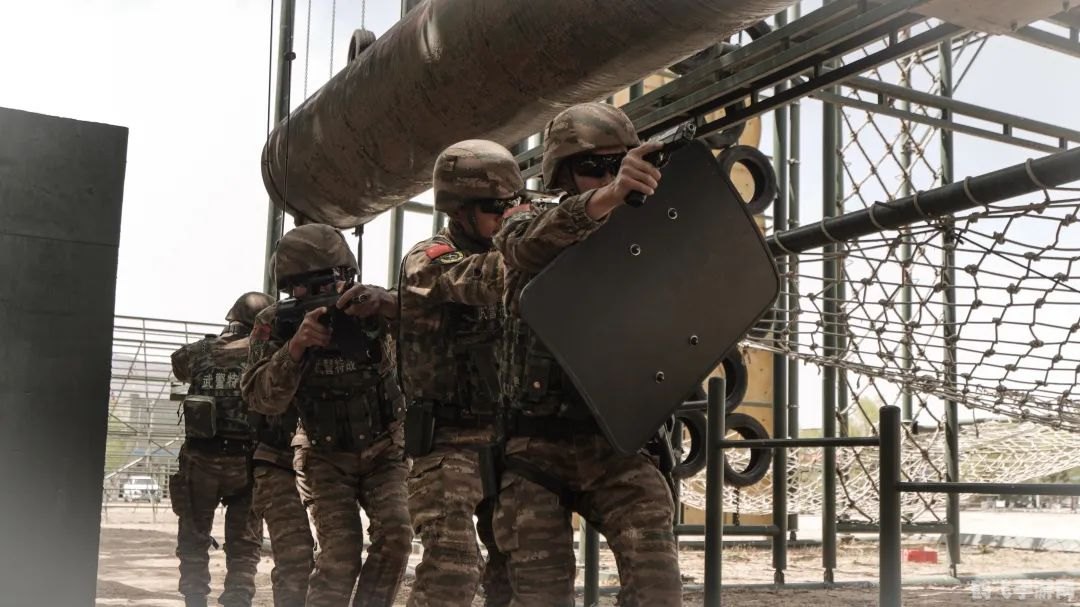 笑傲江湖最新版,笑傲江湖最新版手游攻略：江湖之路，剑指巅峰