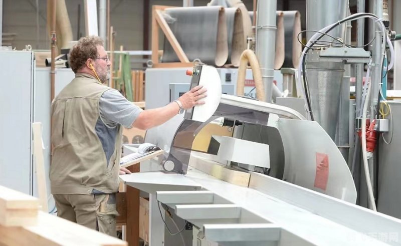 固执胜利者的胸甲：不屈意志铸就传奇护甲