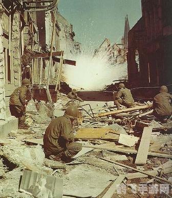 world war z攻略,World War Z手游攻略:生存之战的关键策略与技巧