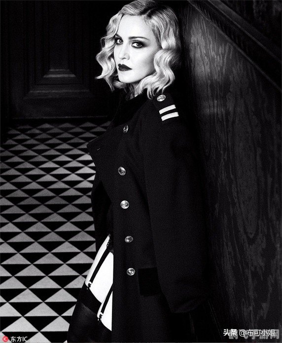 手游燃烧之血十字架深度攻略:掌控命运,燃烧你的战斗之魂!