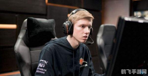 Froggen冰鸟：中路制霸的传奇策略