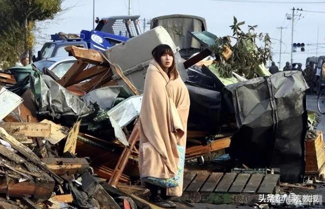赤月老巢怎么走,揭秘赤月老巢:探索神秘路径,勇闯危机之地