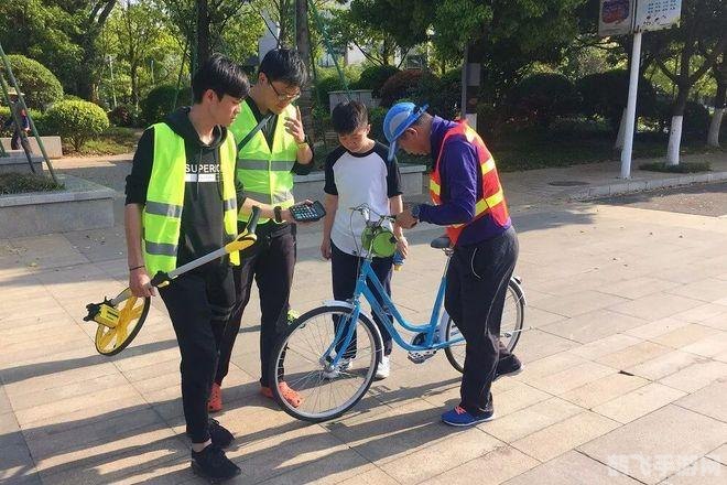 极品飞车14中文补丁,极品飞车14中文补丁:驾驭赛道,成为飞车王者!