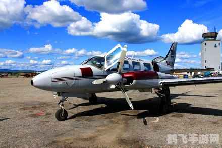 疯狂过山车2选关版游戏攻略：挑战极限，畅享刺激！