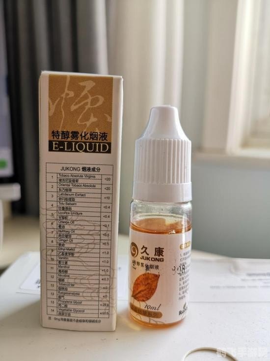 CF绿色烟雾弹:战场上的隐秘利器