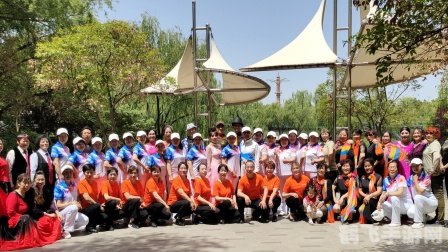 英雄联盟四周年,英雄联盟四周年庆典:手游玩法全解析与攻略指南