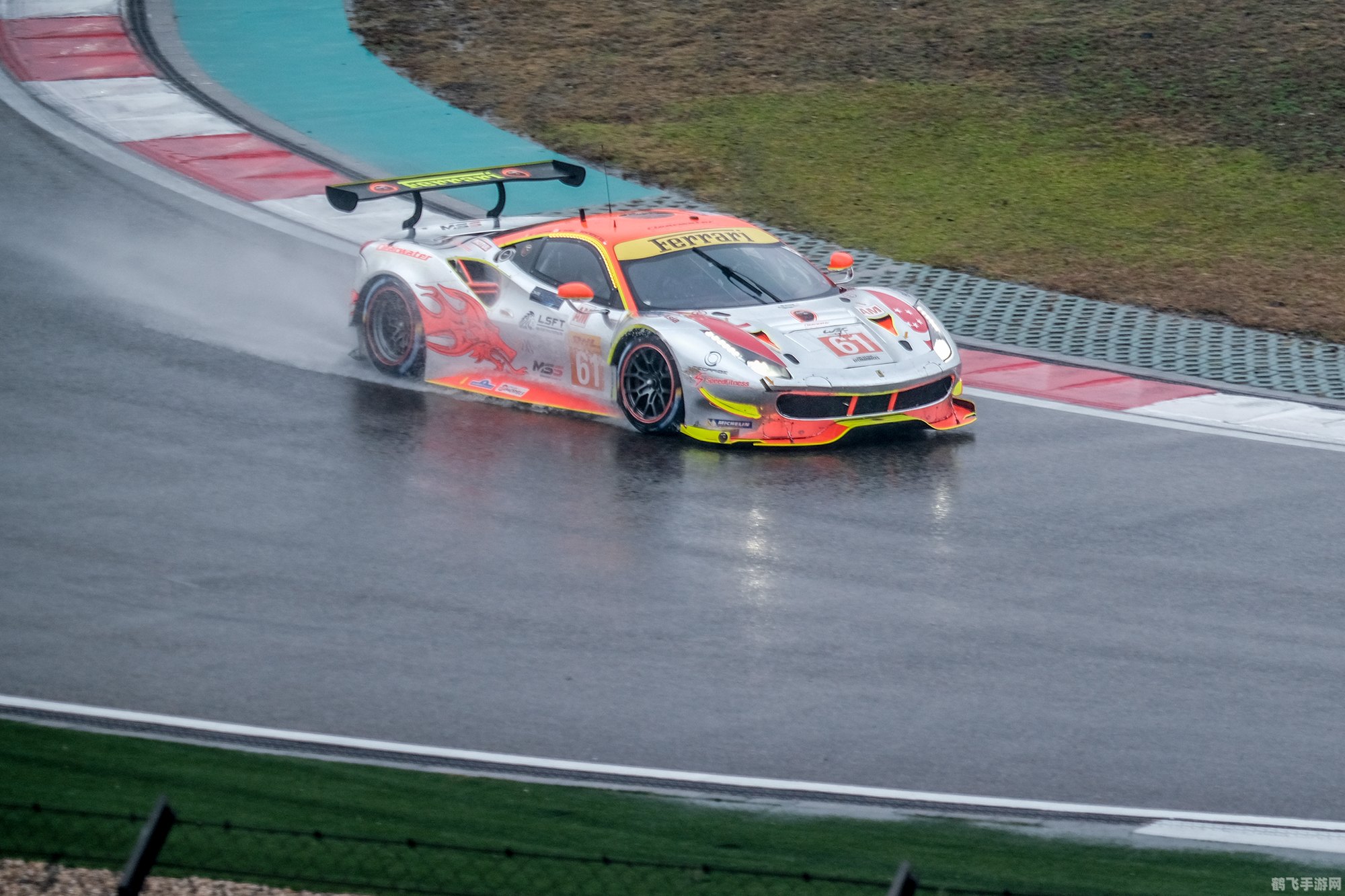 疯狂赛车挑战：速度与激情的完美结合