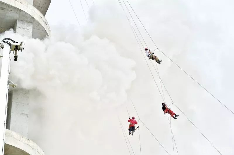 地铁最后的曙光,地铁最后的曙光：探秘末日废墟，生存攻略大揭秘
