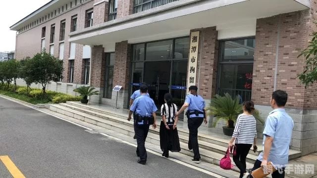 cf对讲机,CF对讲机助力战场沟通,决胜千里之外