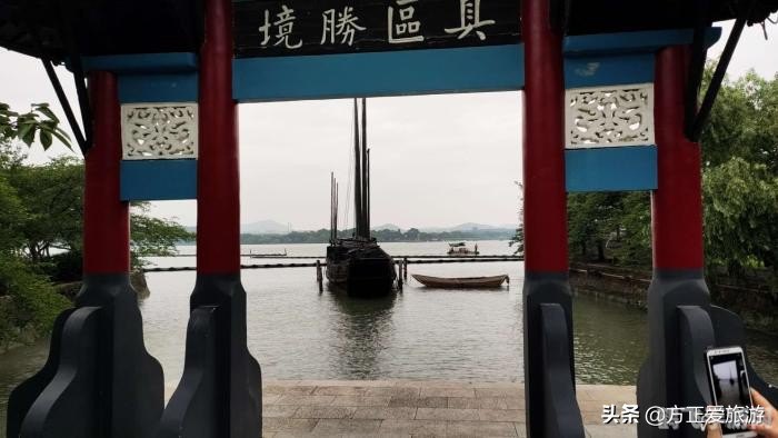 双人pk版俄罗斯方块,双人PK版俄罗斯方块激战正酣，谁将登顶方块之巅？