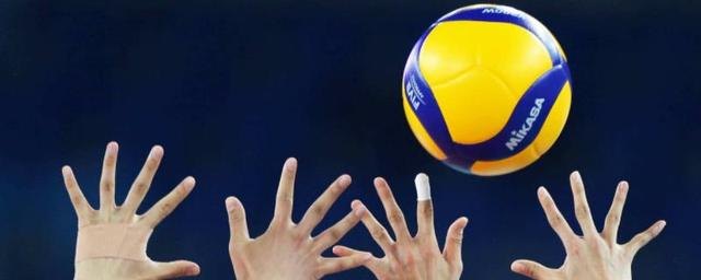 在排球比赛中可以用脚踢球吗,排球大作战手游攻略，脚踢技巧与策略解析