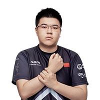 韦神反向q,韦神反向Q绝技揭秘,手游战场上的致胜法宝!