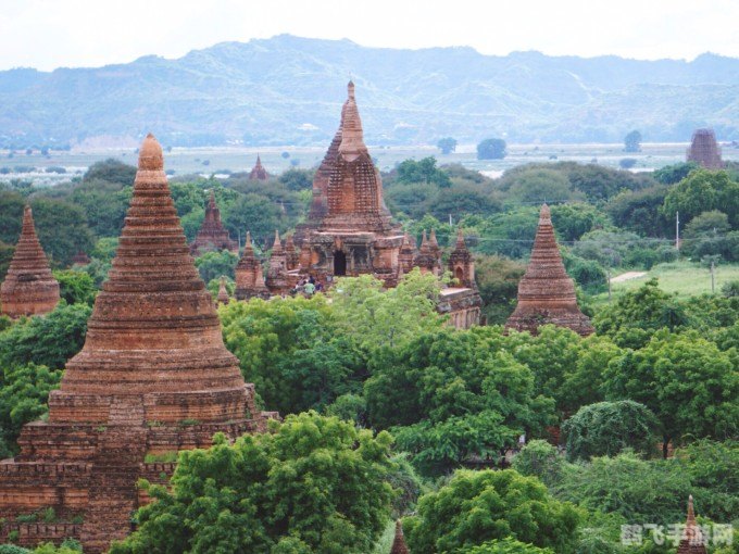 伯瓦尔佛塔根,伯瓦尔佛塔根手游攻略，掌握这些技巧，轻松征服佛塔世界！