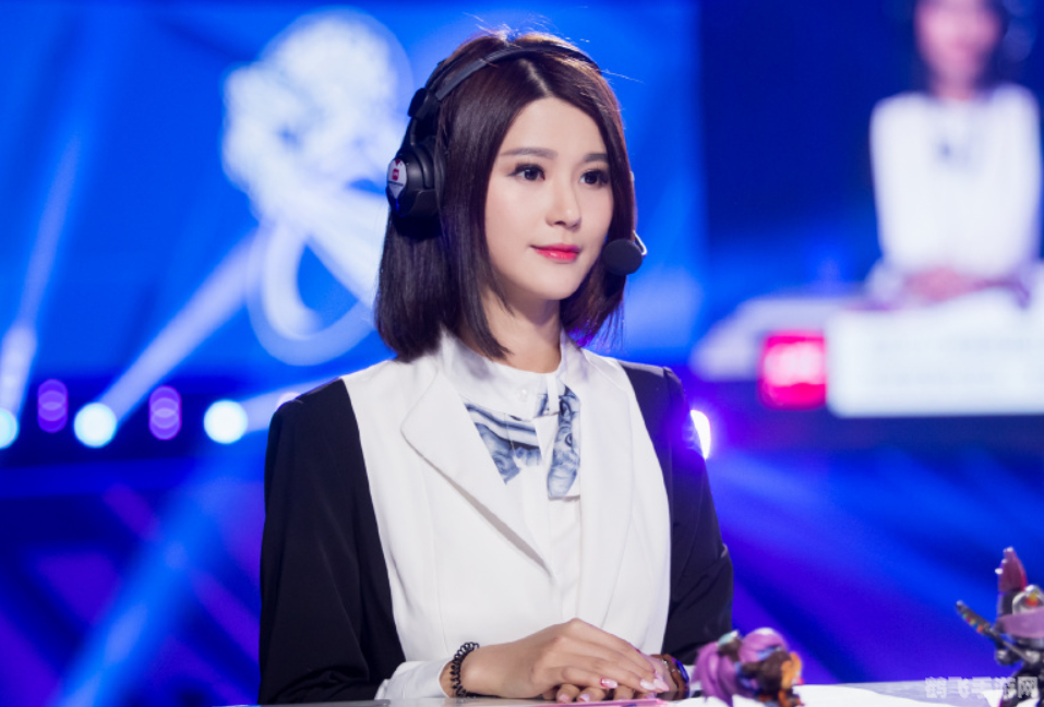 苏小妍和微笑,苏小妍