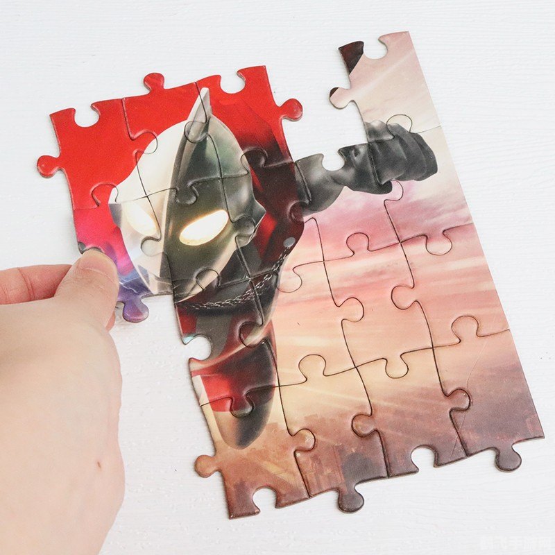 奥特曼拼图游戏,奥特曼拼图大挑战,重温童年英雄梦