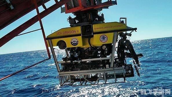 深海探险，潜艇大挑战小游戏攻略与玩法详解