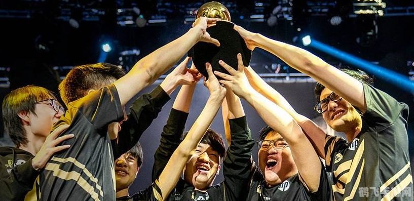 rng获世界赛冠军,RNG问鼎世界赛，手游英雄联盟野区霸主攻略