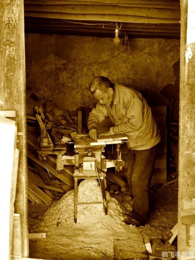 箱子匠人的痕迹,箱子匠人的背景