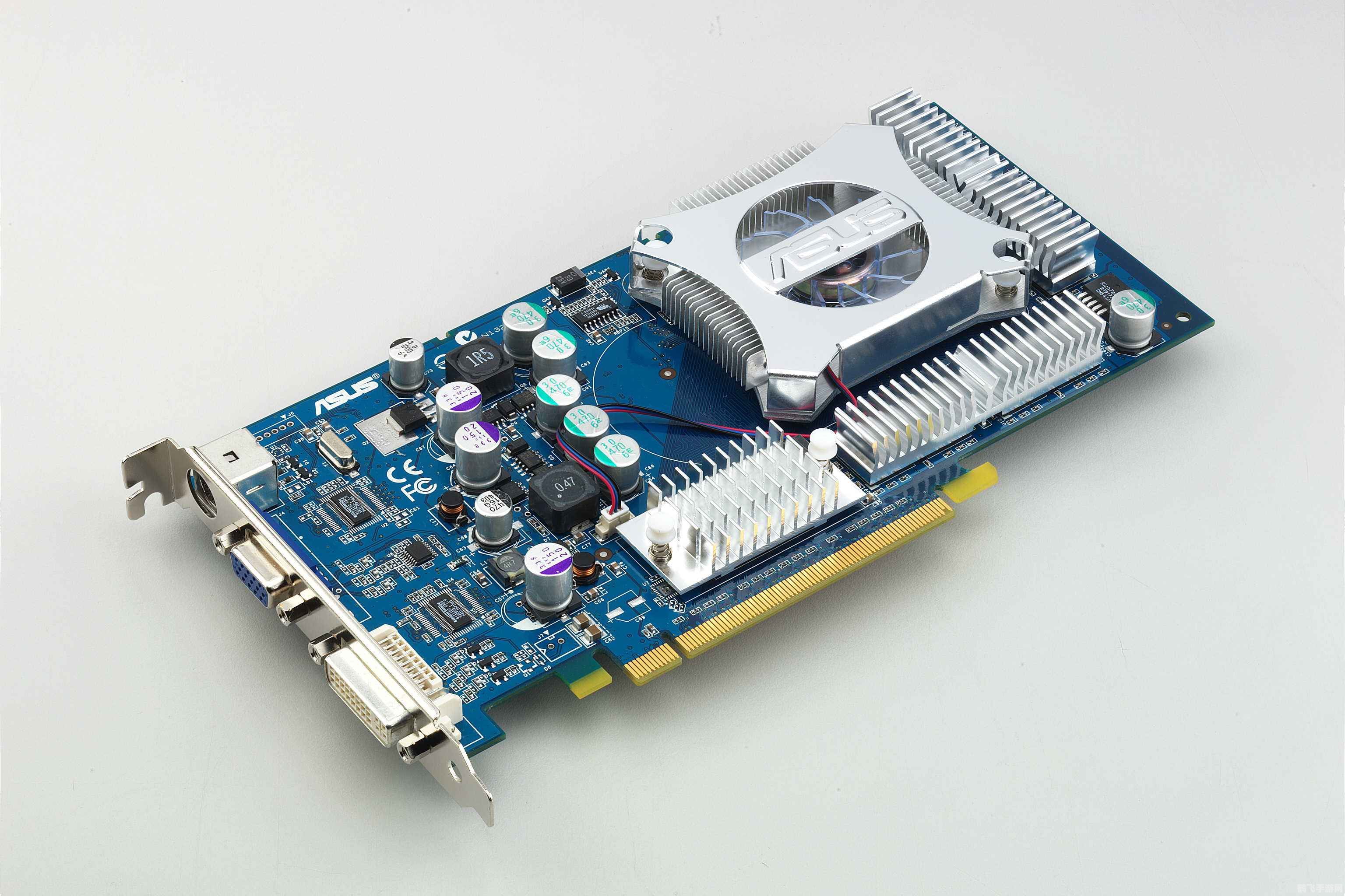 三星r429显卡驱动,三星R429显卡驱动，提升游戏体验的关键