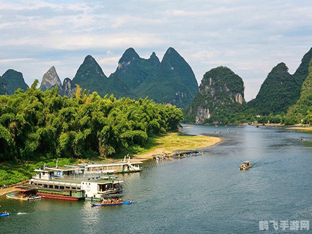 月牙虹影是哪个城市的著名景点,探寻月牙虹影——桂林的神秘之旅