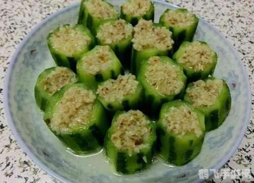 草莓丝瓜向日葵黄瓜榴莲ios手游攻略，掌握这些技巧，成为游戏中的佼佼者！