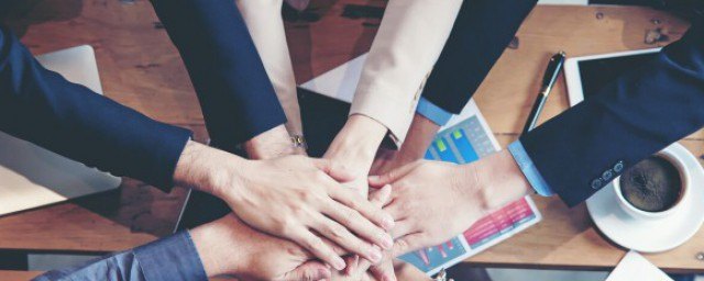 鼎力相助，游戏中的团队协作与互助策略