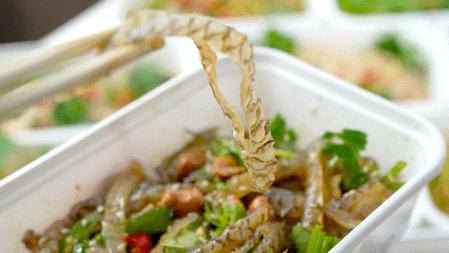 腾讯qq手机,腾讯QQ手机，游戏玩家的掌中宝