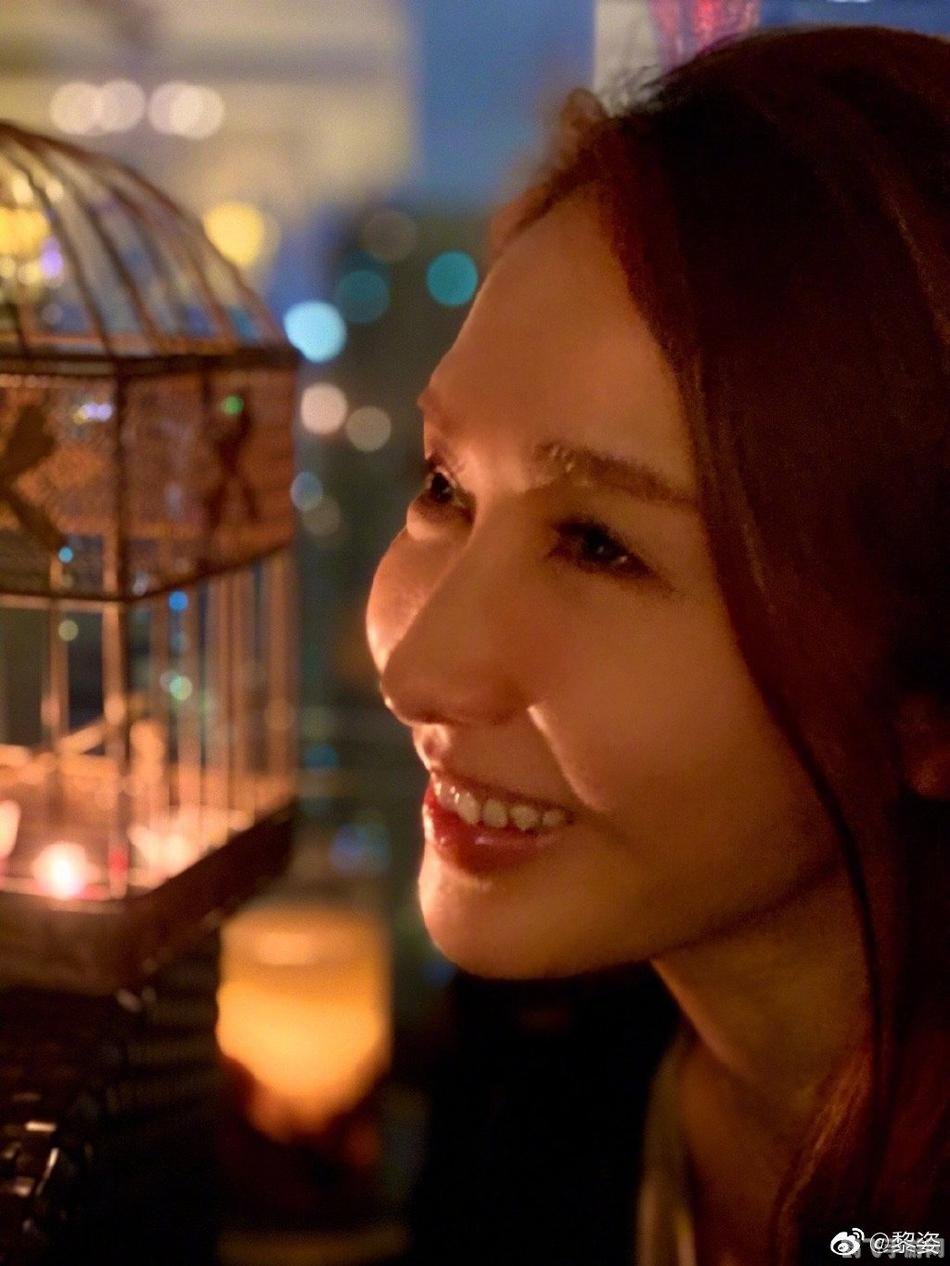 苹果微信深色模式,夜间畅聊新体验