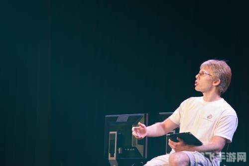 传奇游戏开发者约翰·卡马克，探索游戏世界的无尽可能