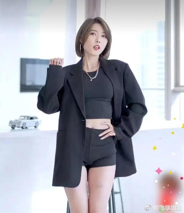 黑色皮衣聂小雨，手游战神归来玩法全解析与攻略