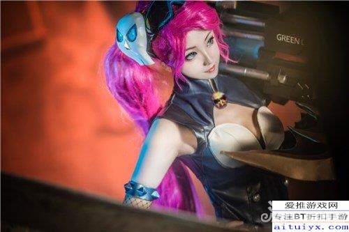 孙尚香cos,王者荣耀孙尚香COS与实战攻略，灵动射手，暴击之王