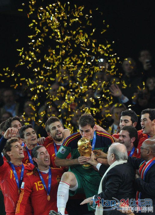 南非世界杯西班牙第几次捧起大力神杯,西班牙队南非世界杯夺冠之路，手游版大力神杯攻略