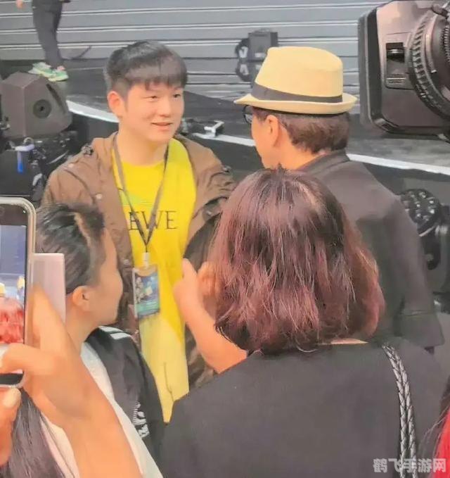 快手同框秘籍,轻松实现与好友共创视频新体验