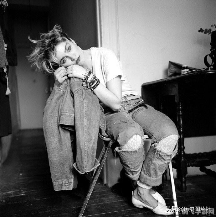 狂野飙车背景音乐,狂野飙车,驰骋赛道的背景音乐与玩法攻略 狂野飙车背景音乐,狂野飙车,驰骋赛道的背景音乐与玩法攻略