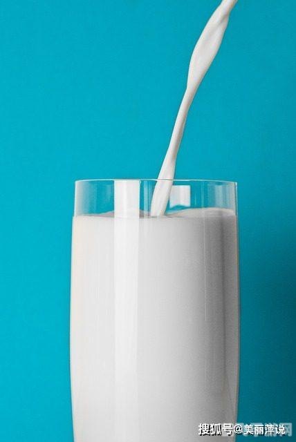 牛奶和热水哪个解辣,辣味挑战，牛奶与热水，谁更胜一筹？