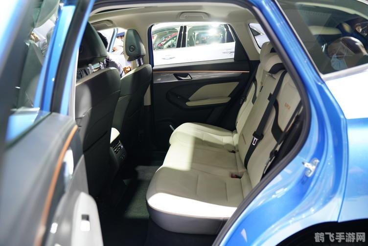 三个人一起玩我的t面,三人同玩，共享我的T面游戏乐趣